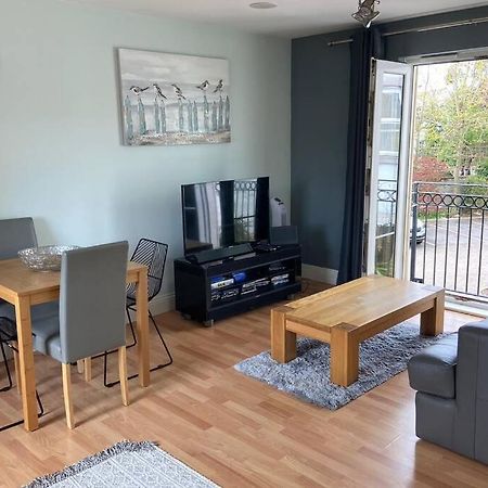 Sunny Spacious Apartment 2 Minutes From The Beach! Southend-on-Sea Exterior foto